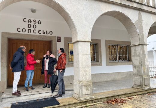 A Xunta destina máis de 30.000€ a mellorar a fachada da Casa do Concello de Santiso e a renovar o Palco da Música de San Román
